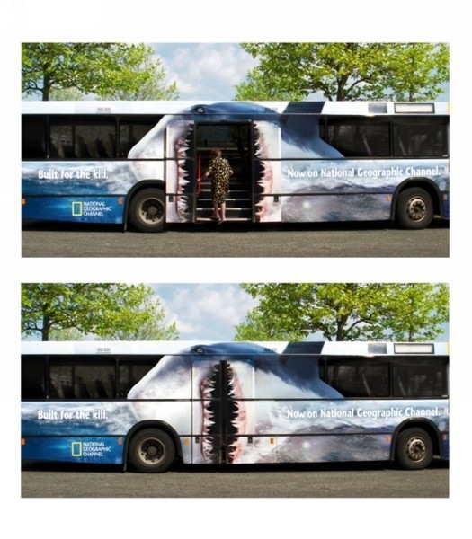 Креативная реклама на общественном транспорте. ( фото ) X_0a7eab79