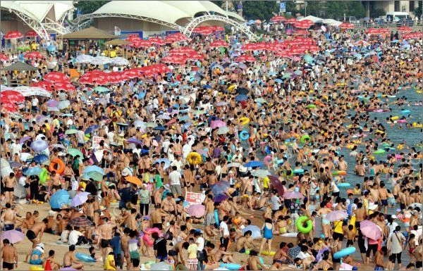 Так выглядят пляжи в Китае ( фото ) X_f593905d